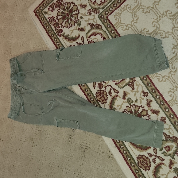 LL Bean favorable for size 6 - Picture 4 of 6